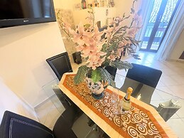 Elegant Apt - Spoleto A1 - Train Station 2 kms - Sleeps 6