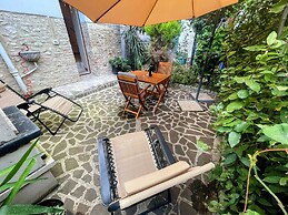 Elegant Apt - Spoleto A1 - Train Station 2 kms - Sleeps 6