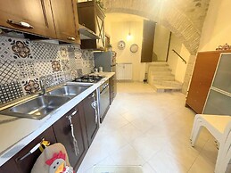 Elegant Apt - Spoleto A1 - Train Station 2 kms - Sleeps 6