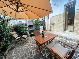 Elegant Apt - Spoleto A1 - Train Station 2 kms - Sleeps 6