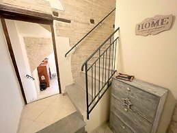 Elegant Apt - Spoleto A1 - Train Station 2 kms - Sleeps 6