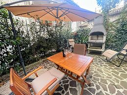 Elegant Apt - Spoleto A1 - Train Station 2 kms - Sleeps 6