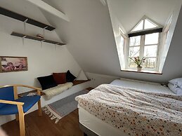 Lake View Apartment