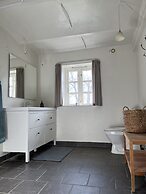 Lake View Apartment