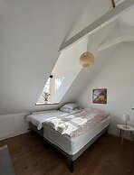 Lake View Apartment
