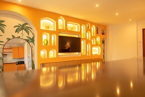 The Six Apparthotel