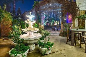 Charming Chateau Oasis in NOLA's Heart by YouRent
