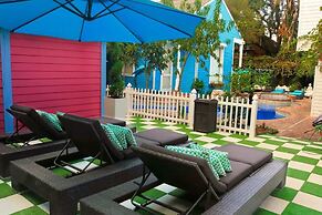 Charming Chateau Oasis in NOLA's Heart by YouRent