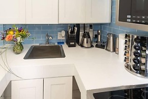 Charming Chateau Oasis in NOLA's Heart by YouRent