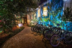 Charming Chateau Oasis in NOLA's Heart by YouRent