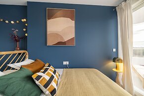 Gran Canet 2BR - Sea Views, Pools & Gym