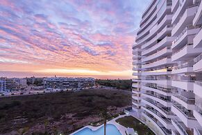Gran Canet 2BR - Sea Views, Pools & Gym