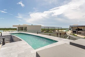 Warm Loft With Incredible Garden View 014 By Sandy Powerful