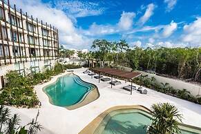 Warm Loft With Incredible Garden View 014 By Sandy Powerful