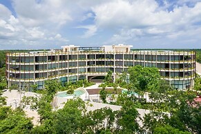 Warm Loft With Incredible Garden View 014 By Sandy Powerful
