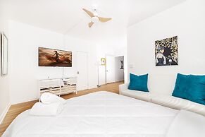 545 Michigan Avenue Apartments