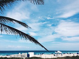 545 Michigan Avenue Apartments