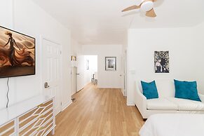 545 Michigan Avenue Apartments