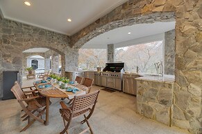 Bay House by Avantstay Waterfront, Pier, Pond