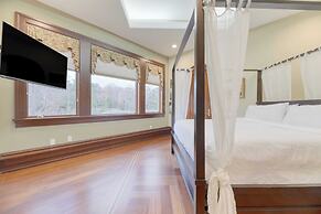 Bay House by Avantstay Waterfront, Pier, Pond