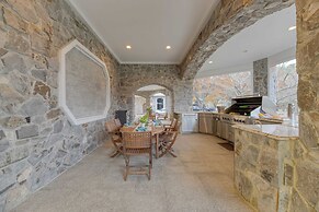 Bay House by Avantstay Waterfront, Pier, Pond