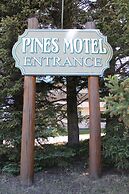 Pines Motel