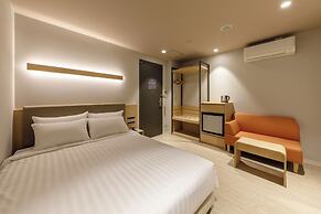 Nishitetsu Hotel Croom Bangkok Silom
