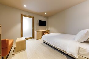 Nishitetsu Hotel Croom Bangkok Silom