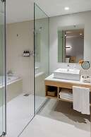 Nishitetsu Hotel Croom Bangkok Silom