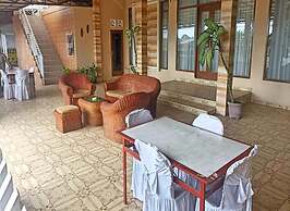 OYO Life 90960 Putih Salju Homestay Syariah