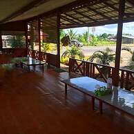 OYO Life 90960 Putih Salju Homestay Syariah