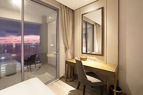 Panorama Beachfront Nha Trang by LYN Condotel