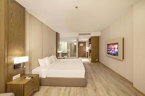 Panorama Beachfront Nha Trang by LYN Condotel
