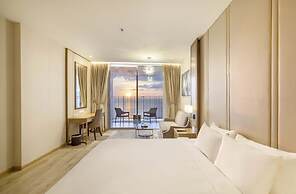 Panorama Beachfront Nha Trang by LYN Condotel