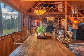 Authentic & Stylish Cabin in Lake Tahoe by Sierra Getaways