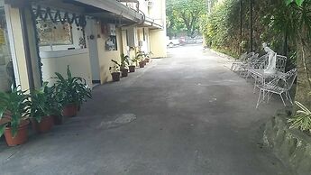 REGENCY PLAZA TOURIST INN