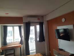 OYO Life 93140 Apartment Grand Sentraland By Fahri