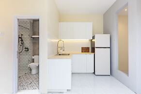 2 Bedroom Landed House Near Icon City BM