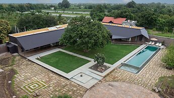 Amã Stays & Trails The Deck, Girnar Forest, Junagarh
