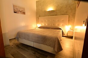 Holiday Homes Aparthotel Milano