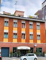 Holiday Homes Aparthotel Milano