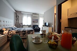 Holiday Homes Aparthotel Milano