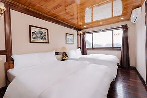 Honey Boutique Cruise