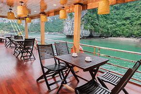 Honey Boutique Cruise