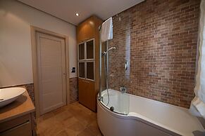 Navy Apartment by Wonderful Italy