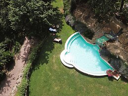 Residence with swimming pool in Sorano
