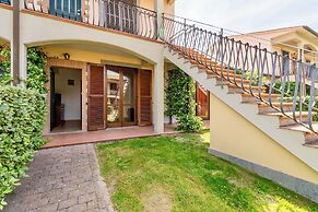 Residence with swimming pool in Sorano