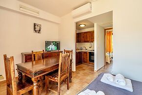 Residence with swimming pool in Sorano