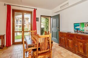 Residence with swimming pool in Sorano