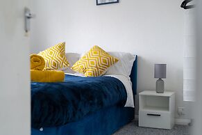 Impeccable 3-bed House in Abbeywood